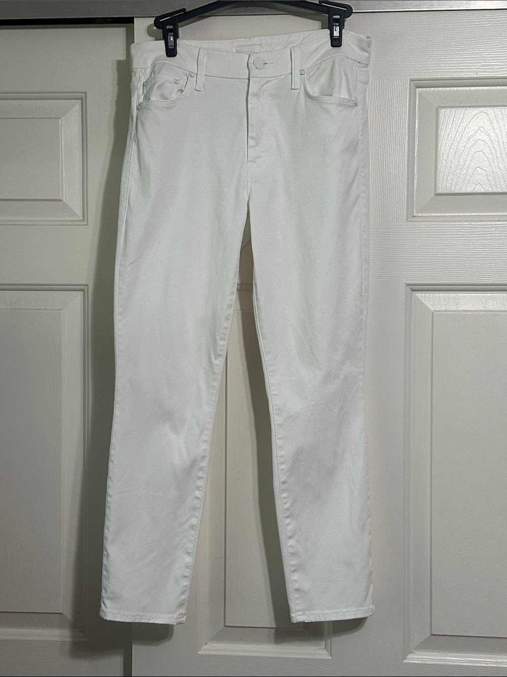 MOTHER The Looker Crop Jeans in Glass Slipper